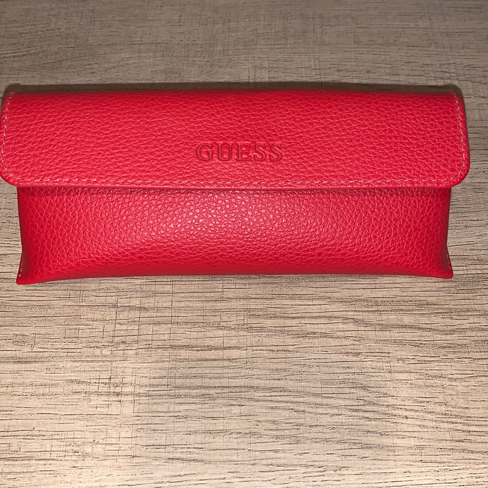 Guess eyewear case